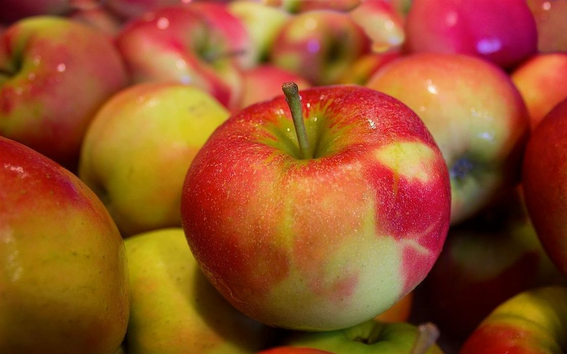 Fresh fruit boxes arriving at your door